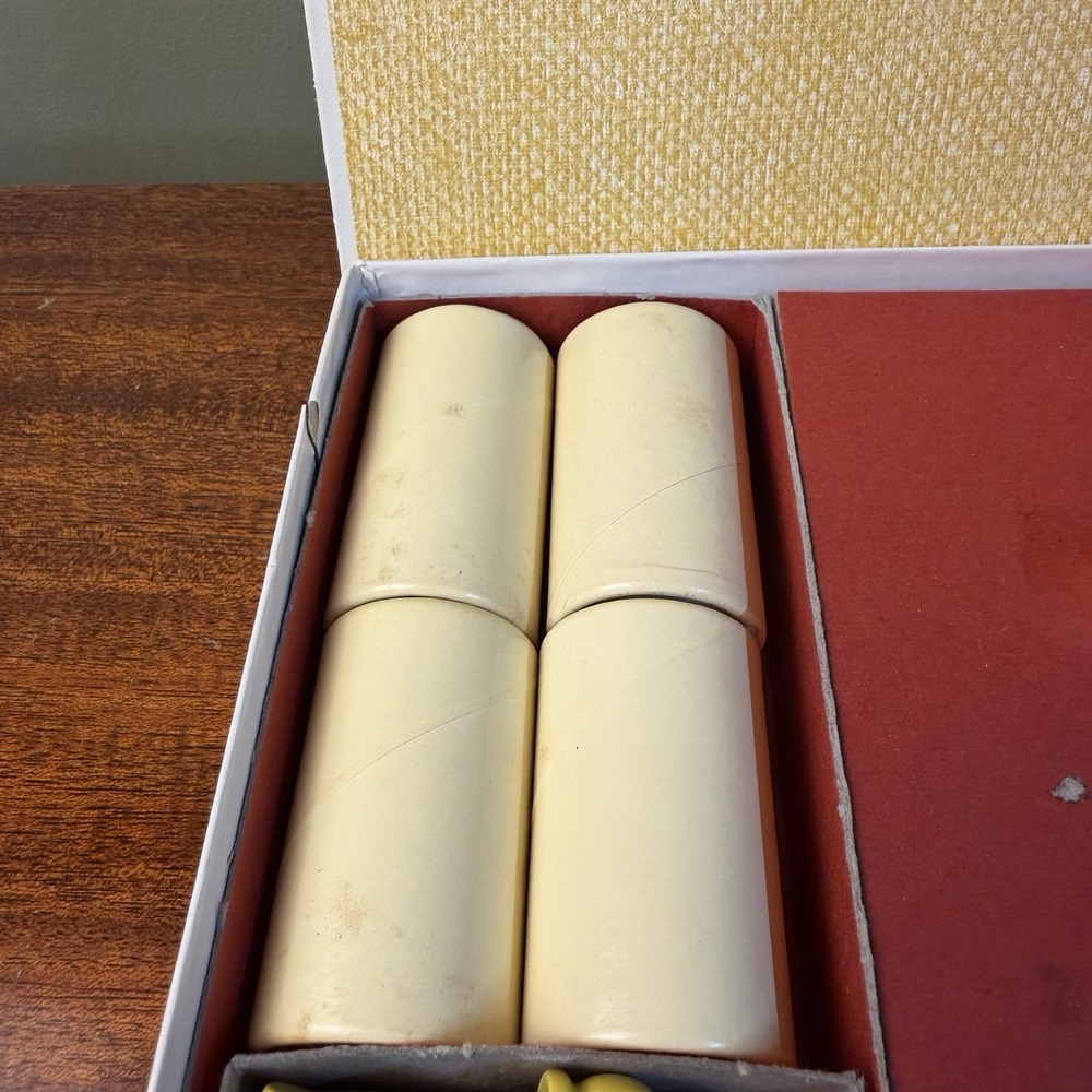 Parcheesi Royal Game of India Board Vintage Selchow & Righter COMPLETE & NICE - Picture 3 of 9